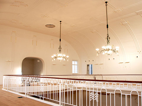 Festsaal Ziersdorf – Restaurierung der schwer beschädigten Gasleuchten 